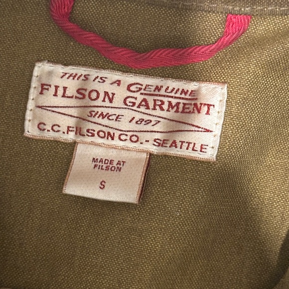 Filson - Tin Cloth Short Cruiser - Picture 2 of 4